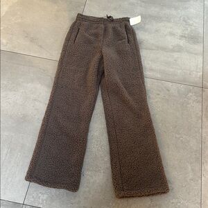 SKIMS Teddy Sherpa Lounge Pants in Women’s Small
